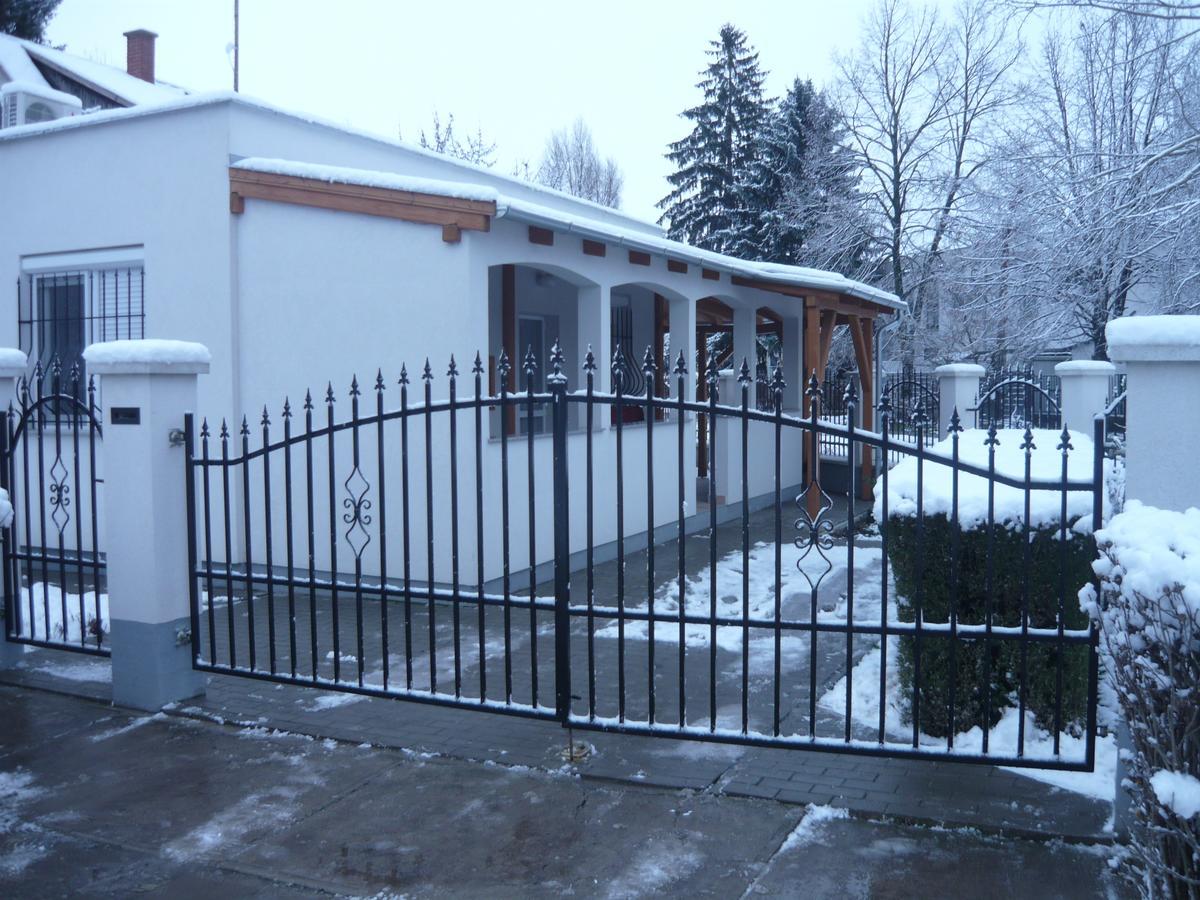 Keresztmama Haza Apartment Hajduszoboszlo Exterior photo